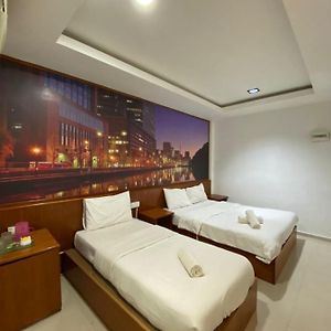 Bilik superior bertiga